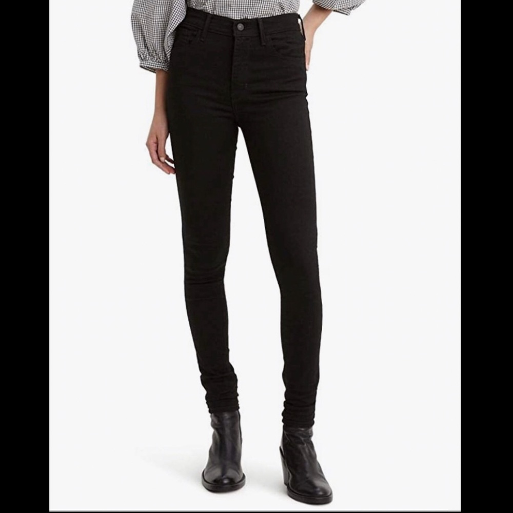 Levi’s 720 High Rise Jeans
